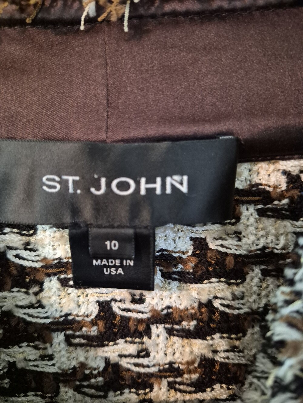 St. John Houndstooth Blazer with atteched Scarf- 10. S39 - Picture 12 of 12